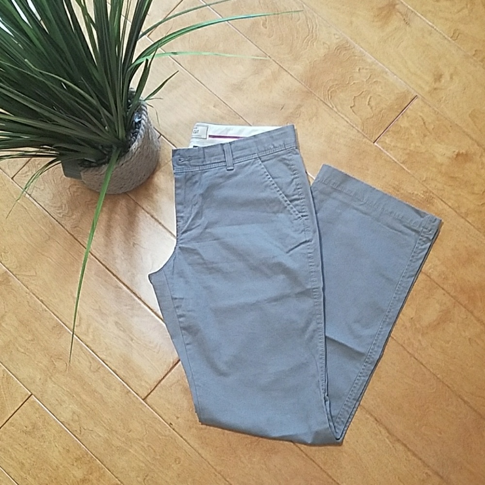 Grey bootcut pants in perfect condition